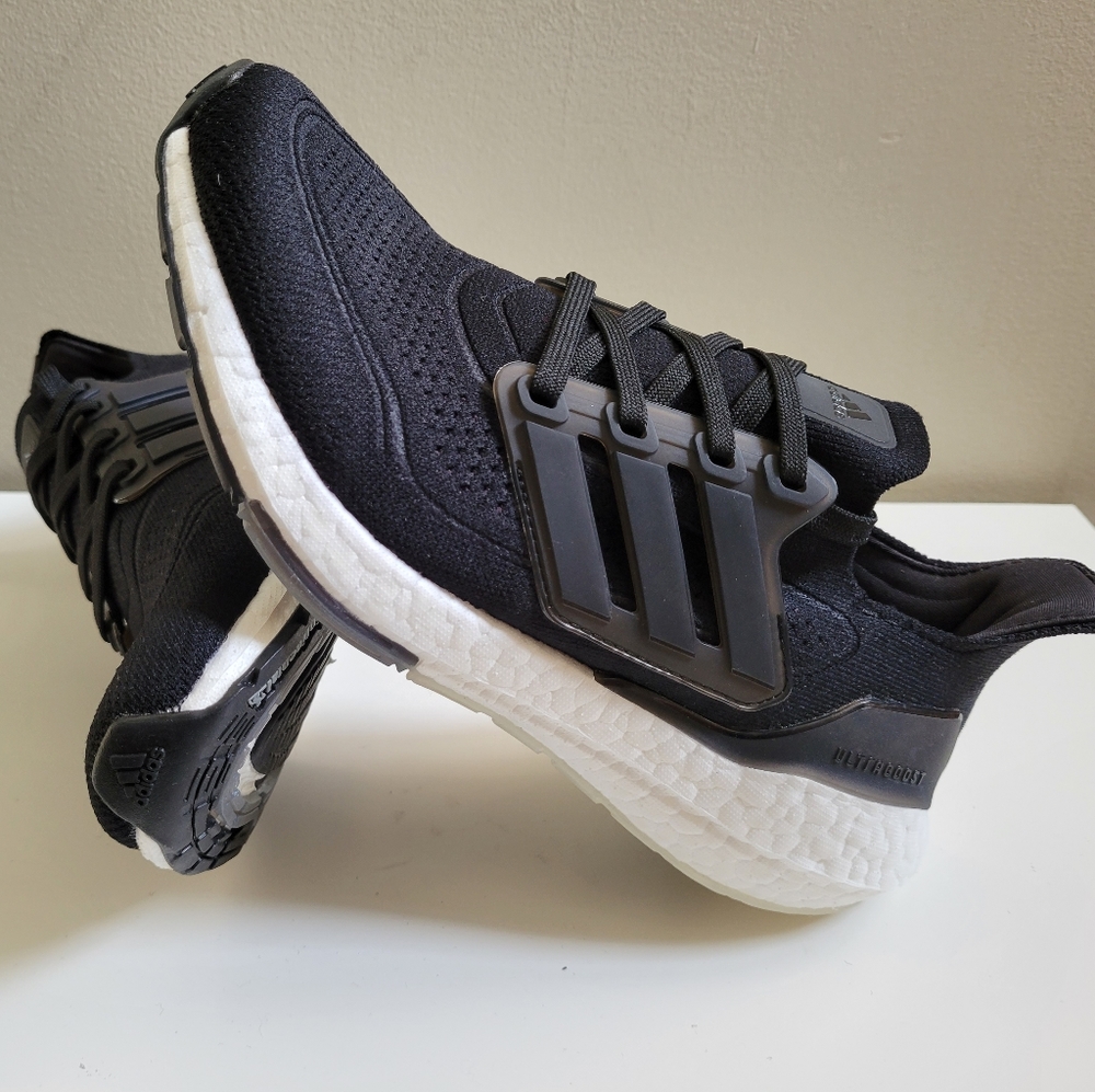 ultraboost 2022